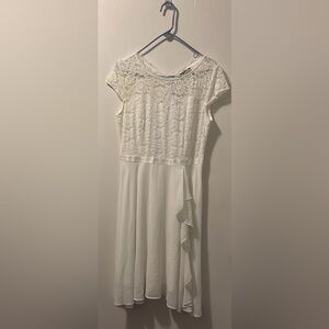 Elegant White Lace Dress
